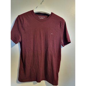Tommy Hilfiger Burgundy T-Shirt